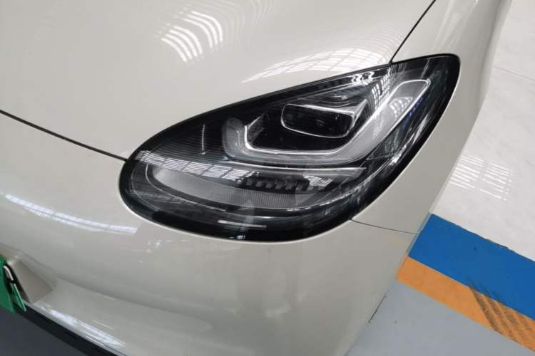 Used Wuling Bingo 2023 203km Comfort Edition Left Front Headlight