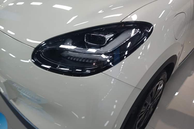 Used Wuling Bingo 2023 333km Enjoy+ Version Left Front Headlight