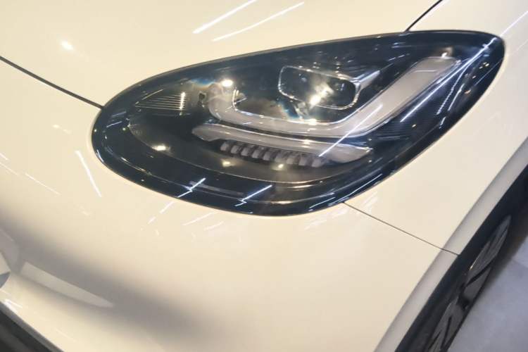 Used Wuling Bingo 2023 410 km Lingxi Deluxe Edition Left Front Headlight