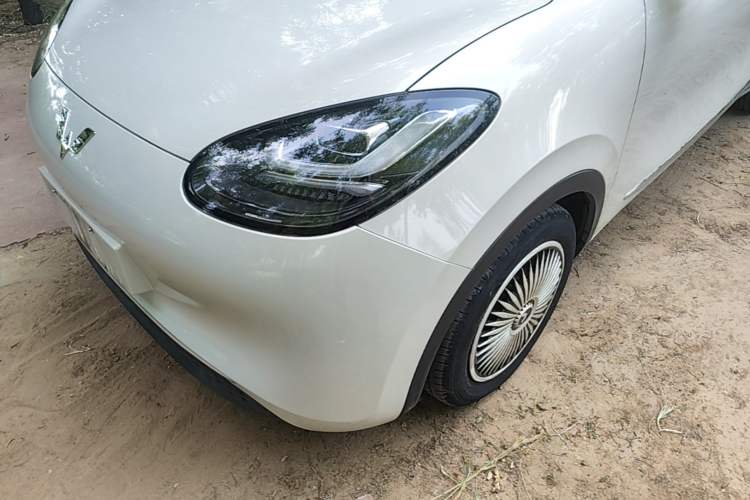 Used Wuling Bingo 2023 203km Comfort Edition Left Front Headlight