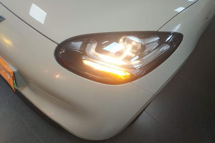 Used Wuling Bingo 2023 333 km Fast-Share Version Left Front Headlight