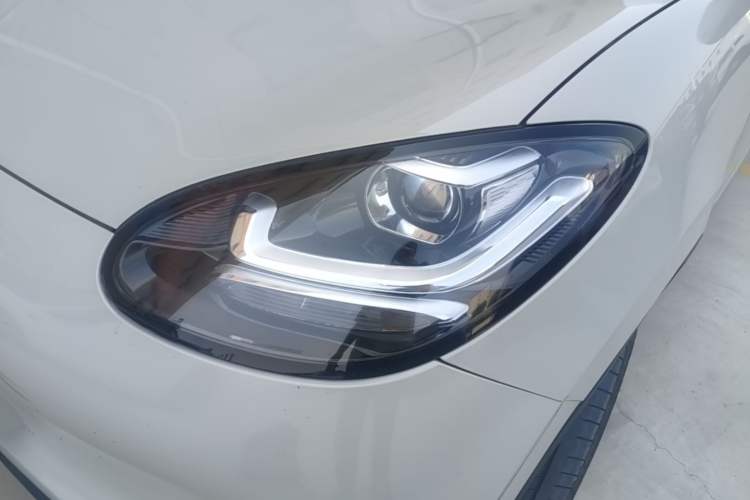 Used Wuling Bingo 2023 203km Light Edition Left Front Headlight