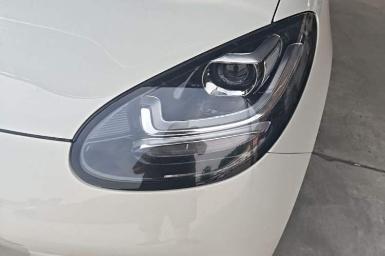 Used Wuling Bingo 2023 203km Light Edition Left Front Headlight