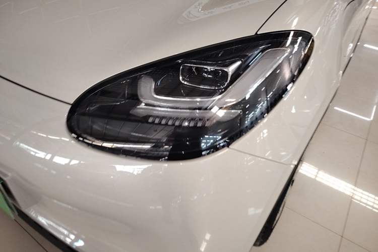 Used Wuling Bingo 2023 333 km Enjoyment Version Left Front Headlight