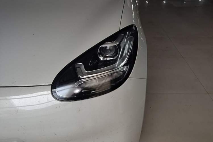 Used Wuling Bingo 2023 333 km Fast-Share Version Left Front Headlight