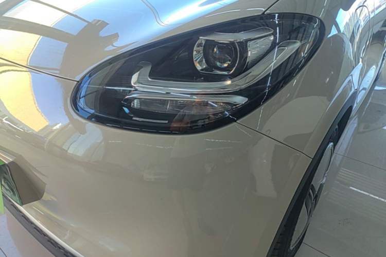 Used Wuling Bingo 2023 333 km Fast-Share Version Left Front Headlight