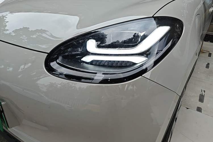 Used Wuling Bingo 2023 333km Enjoy+ Version Left Front Headlight