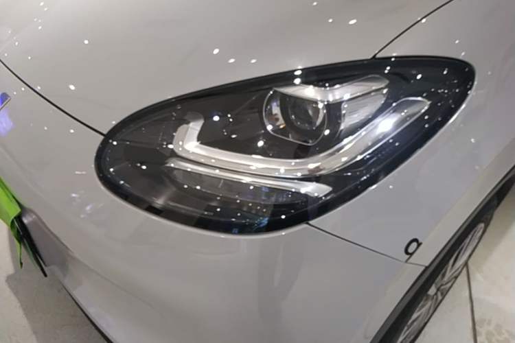 Used Wuling Bingo 2023 203km Light Edition Left Front Headlight