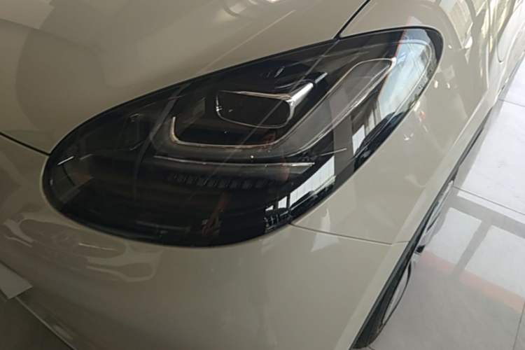 Used Wuling Bingo 2023 333 km Lingxi Connected+ Version Left Front Headlight