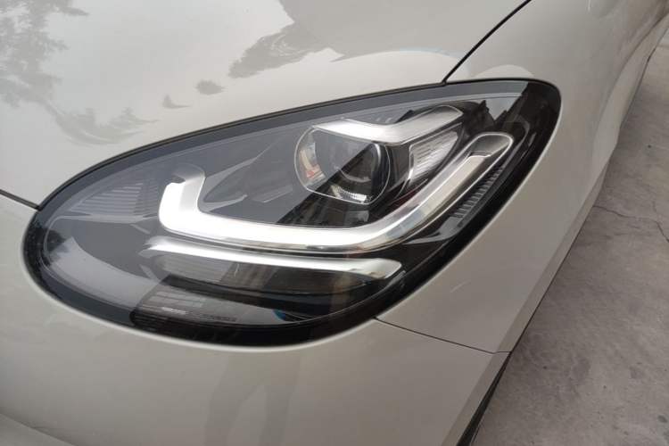 Used Wuling Bingo 2023 203km Light Edition Left Front Headlight