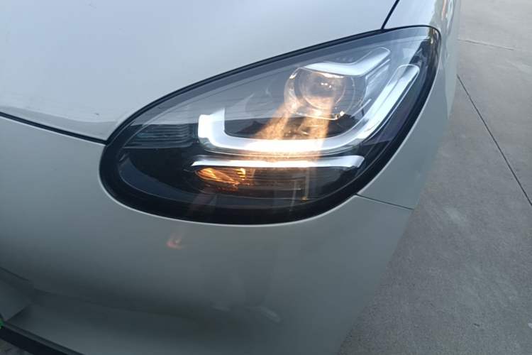 Used Wuling Bingo 2023 203km Light Edition Left Front Headlight