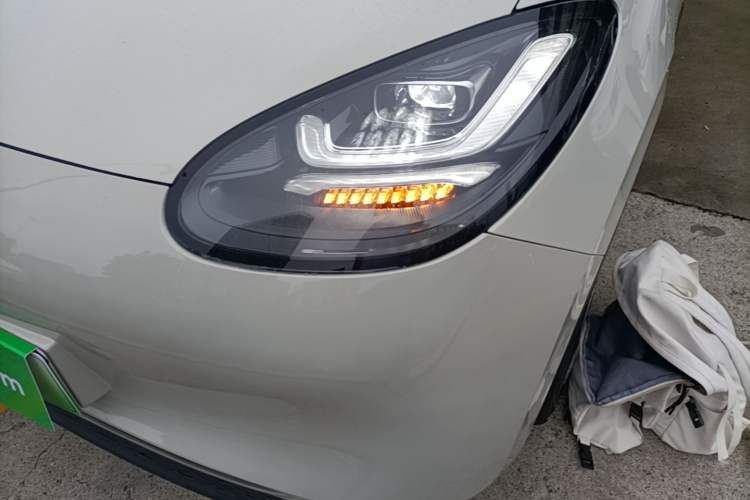 Used Wuling Bingo 2023 410 km Lingxi Deluxe Edition Left Front Headlight