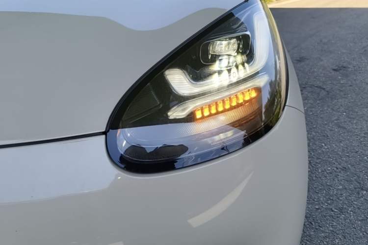Used Wuling Bingo 2023 333 km Lingxi Connected+ Version Left Front Headlight