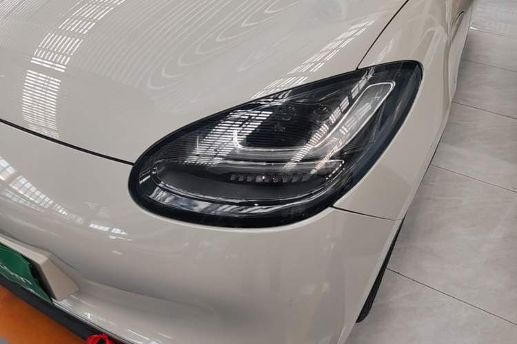 Used Wuling Bingo 2023 333 km Lingxi Connected+ Version Left Front Headlight