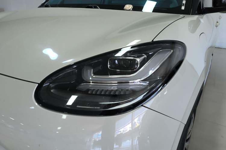 Used Wuling Bingo 2023 333km Enjoy+ Version Left Front Headlight