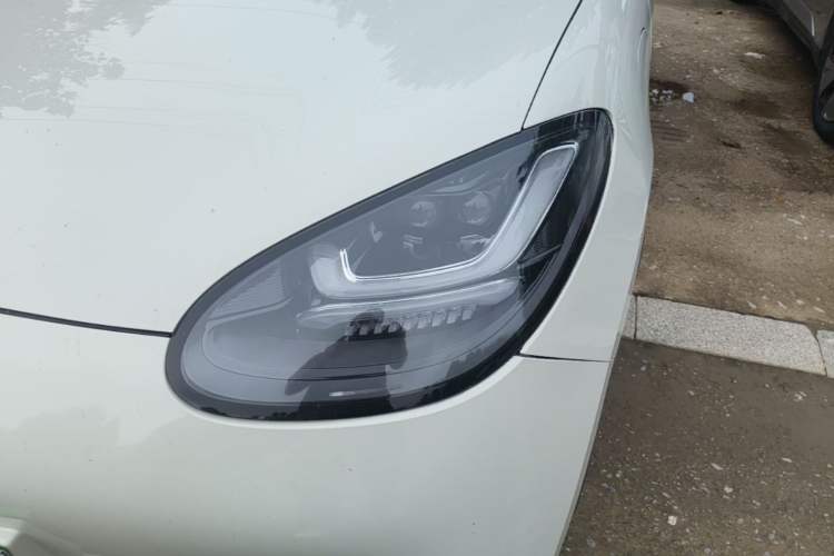 Used Wuling Bingo 2023 333 km Lingxi Connected+ Version Left Front Headlight