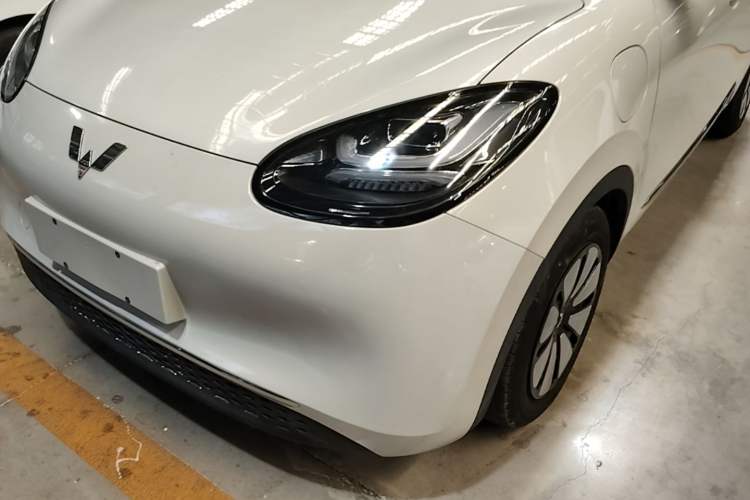 Used Wuling Bingo 2023 333 km Lingxi Connected Version Left Front Headlight