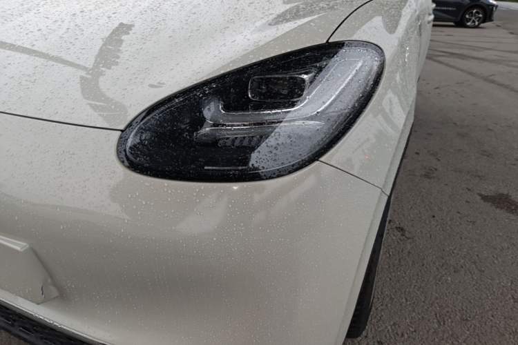 Used Wuling Bingo 2023 203km Comfort Edition Left Front Headlight