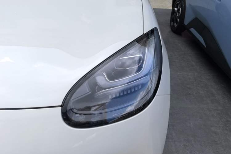 Used Wuling Bingo 2023 333km Enjoy+ Version Left Front Headlight