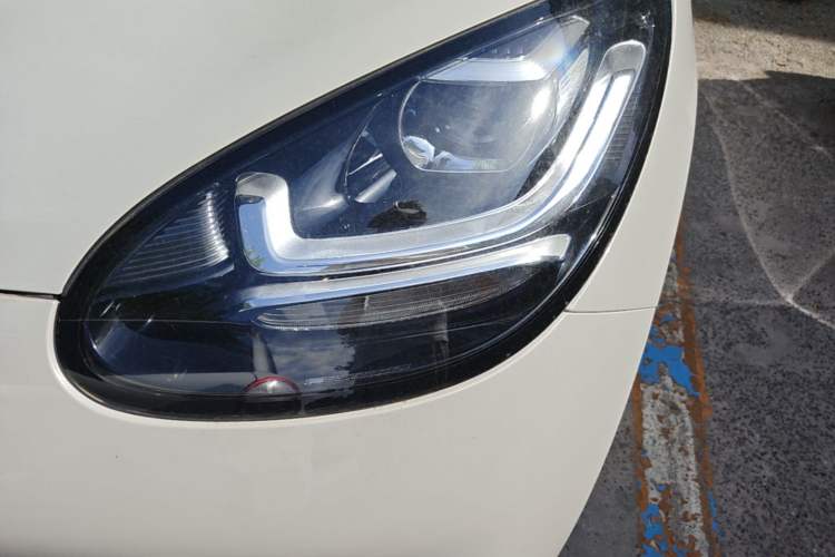 Used Wuling Bingo 2023 203km Light Edition Left Front Headlight