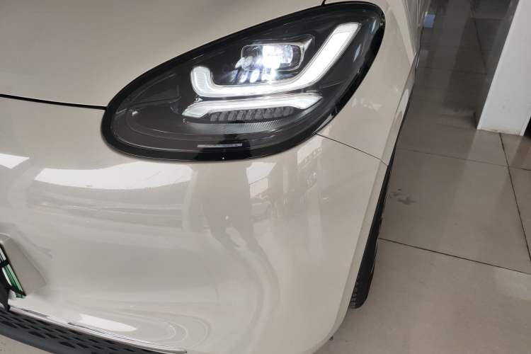 Used Wuling Bingo 2023 410 km Lingxi Deluxe Edition Left Front Headlight