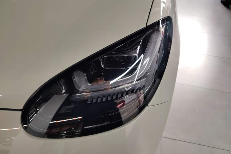 Used Wuling Bingo 2023 333 km Enjoyment Version Left Front Headlight