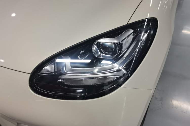 Used Wuling Bingo 2023 203km Light Edition Left Front Headlight