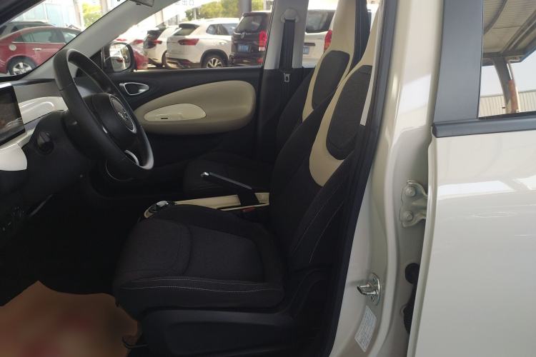 Used Wuling Bingo 2023 203km Light Edition Left Front Seat