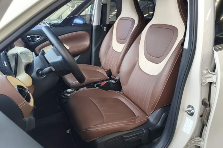 Used Wuling Bingo 2023 333 km Enjoyment Version Left Front Seat