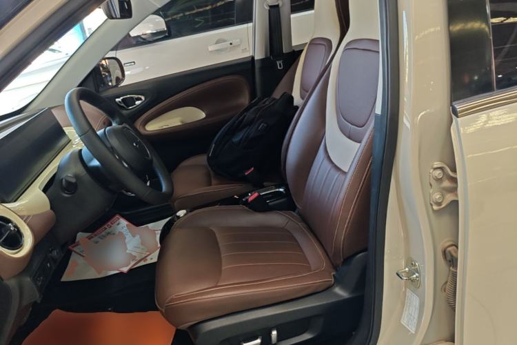 Used Wuling Bingo 2023 410 km Lingxi Deluxe Edition Left Front Seat