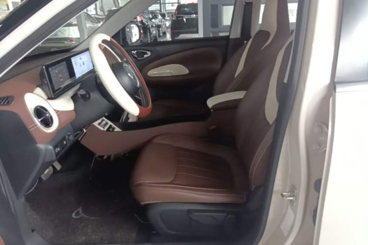 Used Wuling Bingo 2023 333km Enjoy+ Version Left Front Seat