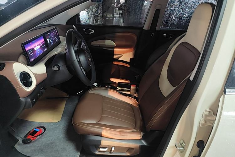 Used Wuling Bingo 2023 333 km Lingxi Connected+ Version Left Front Seat