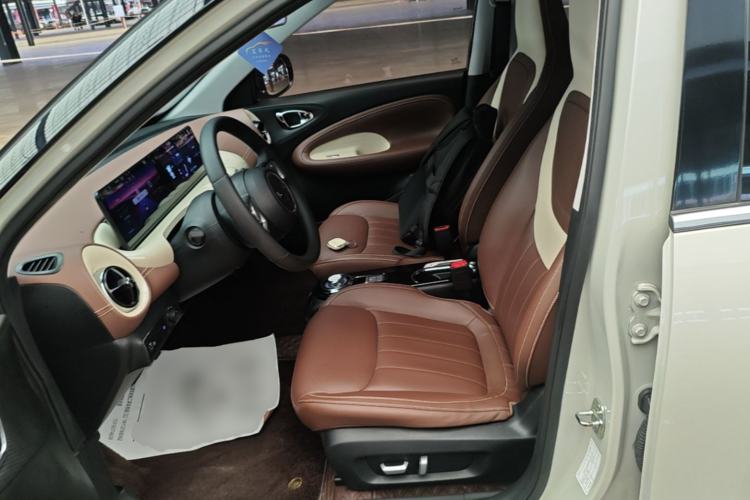 Used Wuling Bingo 2023 333 km Lingxi Connected+ Version Left Front Seat