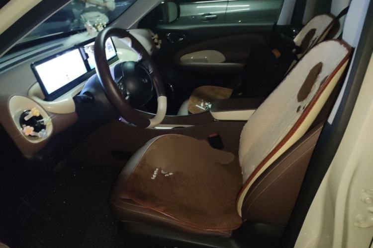 Used Wuling Bingo 2023 333 km Lingxi Connected+ Version Left Front Seat