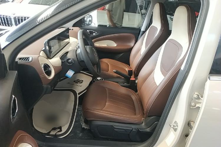 Used Wuling Bingo 2023 203km Comfort Edition Left Front Seat