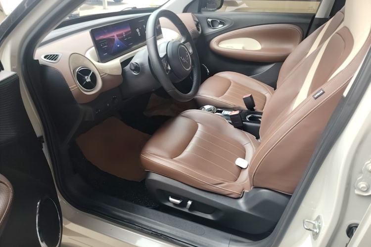 Used Wuling Bingo 2023 410 km Lingxi Deluxe Edition Left Front Seat