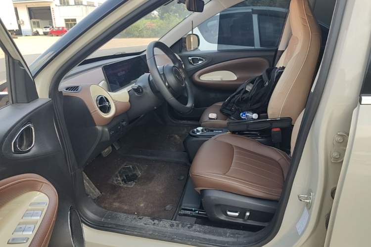 Used Wuling Bingo 2023 333 km Lingxi Connected+ Version Left Front Seat