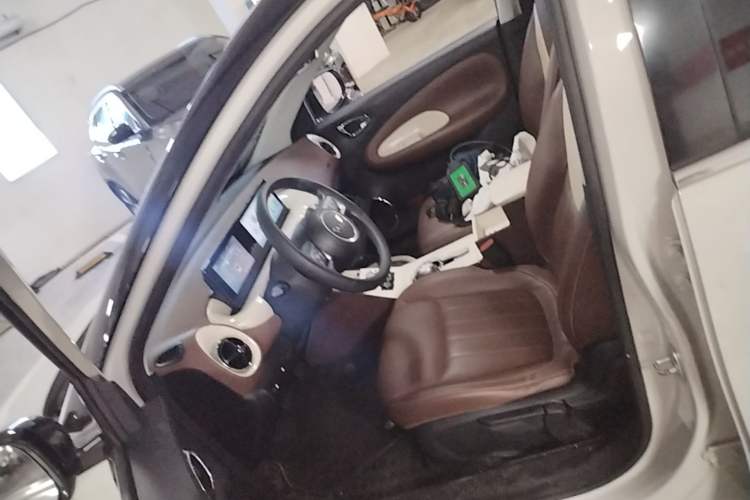 Used Wuling Bingo 2023 333 km Enjoyment Version Left Front Seat