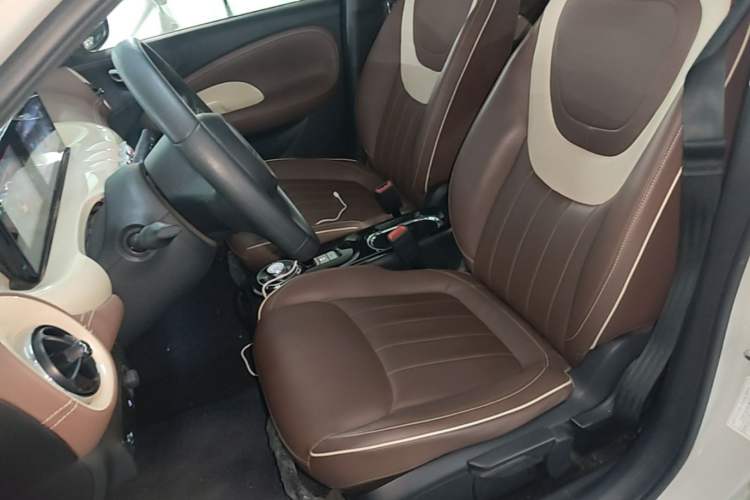 Used Wuling Bingo 2023 333 km Enjoyment Version Left Front Seat