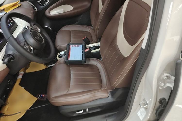 Used Wuling Bingo 2023 333 km Lingxi Connected+ Version Left Front Seat