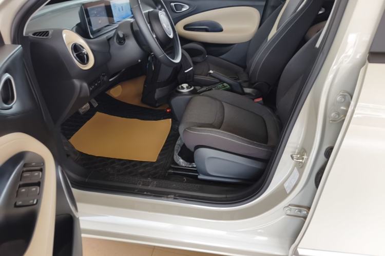 Used Wuling Bingo 2023 333 km Fast-Share Version Left Front Seat