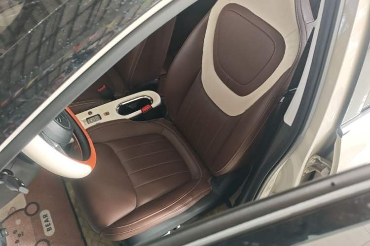 Used Wuling Bingo 2023 333 km Lingxi Connected+ Version Left Front Seat
