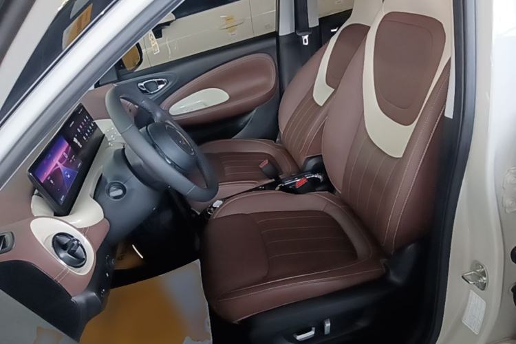 Used Wuling Bingo 2023 333 km Lingxi Connected+ Version Left Front Seat