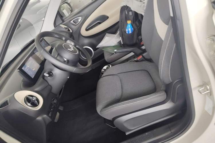 Used Wuling Bingo 2023 333 km Fast-Share Version Left Front Seat