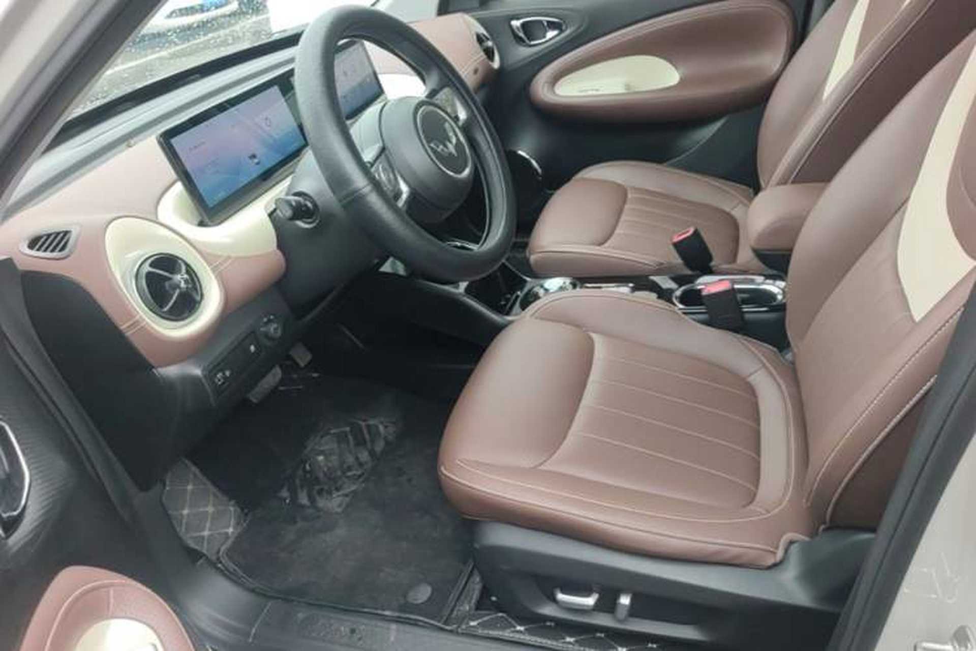 Used Wuling Bingo 2023 333 km Lingxi Connected+ Version Left Front Seat