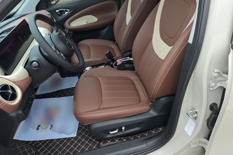 Used Wuling Bingo 2023 333 km Lingxi Connected Version Left Front Seat