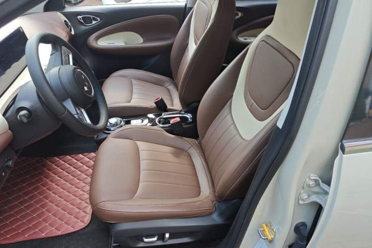 Used Wuling Bingo 2023 410 km Lingxi Deluxe Edition Left Front Seat
