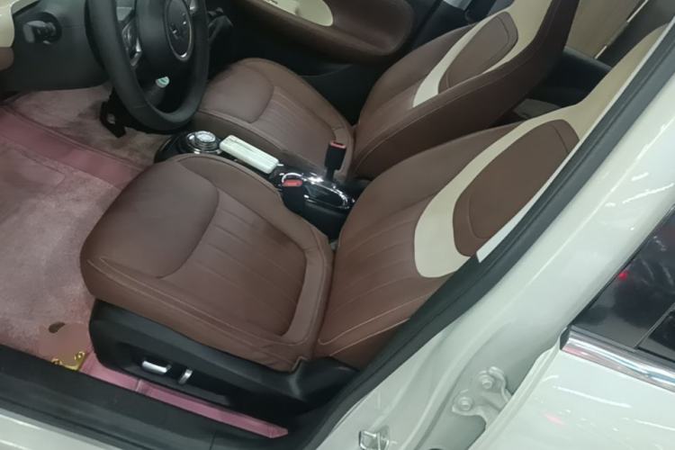Used Wuling Bingo 2023 333 km Lingxi Connected Version Left Front Seat