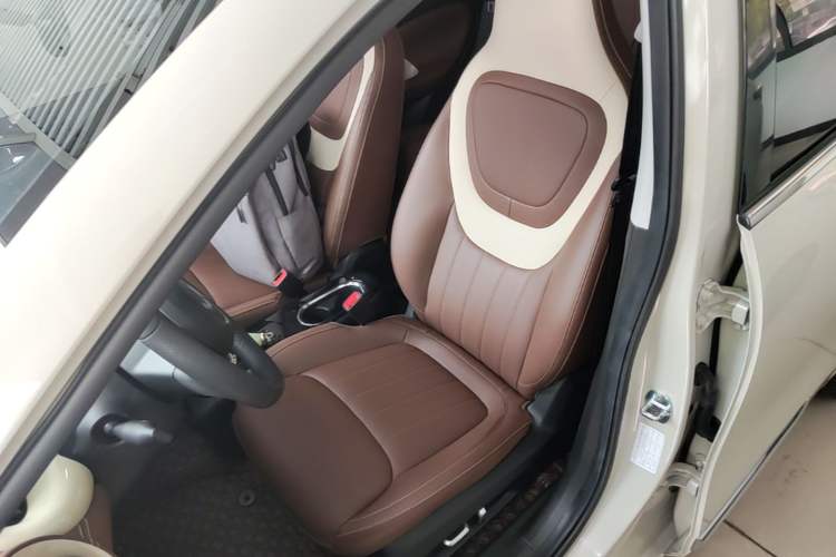 Used Wuling Bingo 2023 333 km Lingxi Connected+ Version Left Front Seat