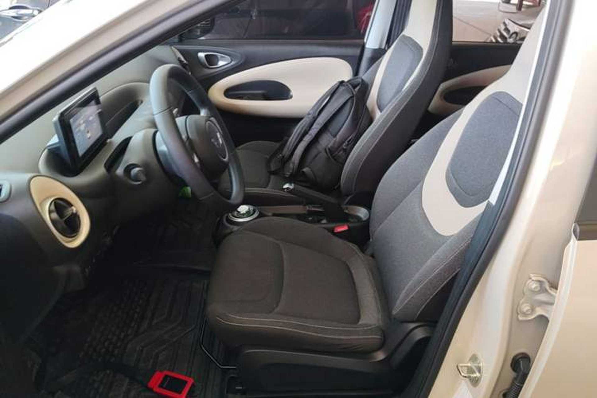 Used Wuling Bingo 2023 203km Light Edition Left Front Seat